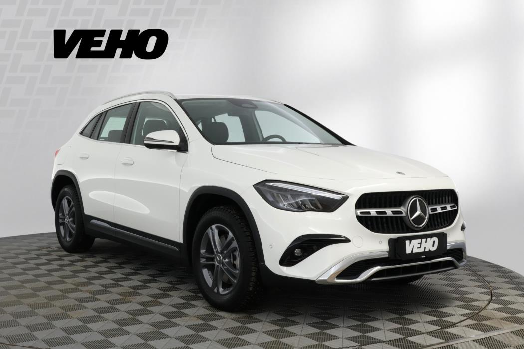 Mercedes-Benz GLA 2023