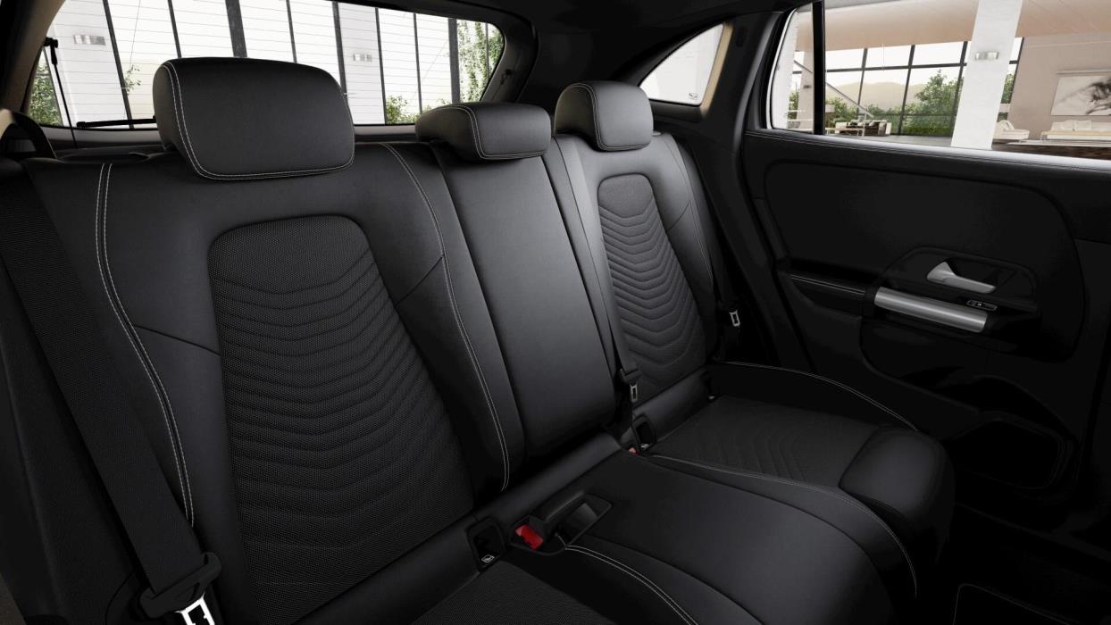 Mercedes-Benz GLA 2024