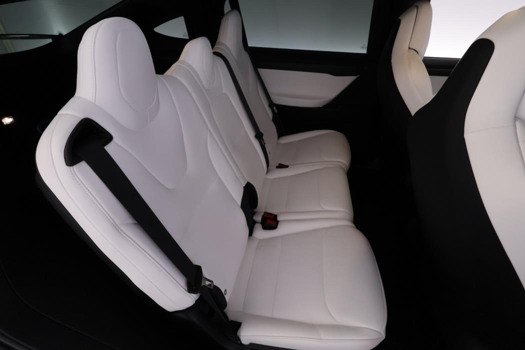 TESLA Model X 2018