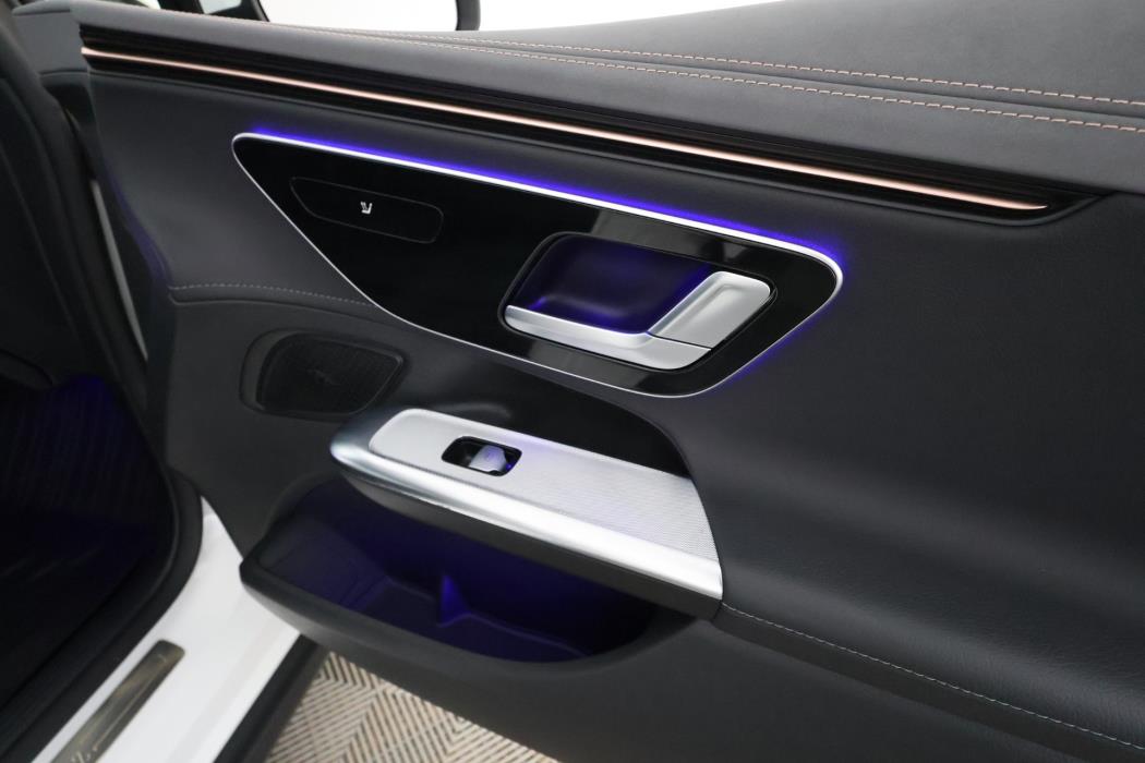 Mercedes-Benz EQE 2023