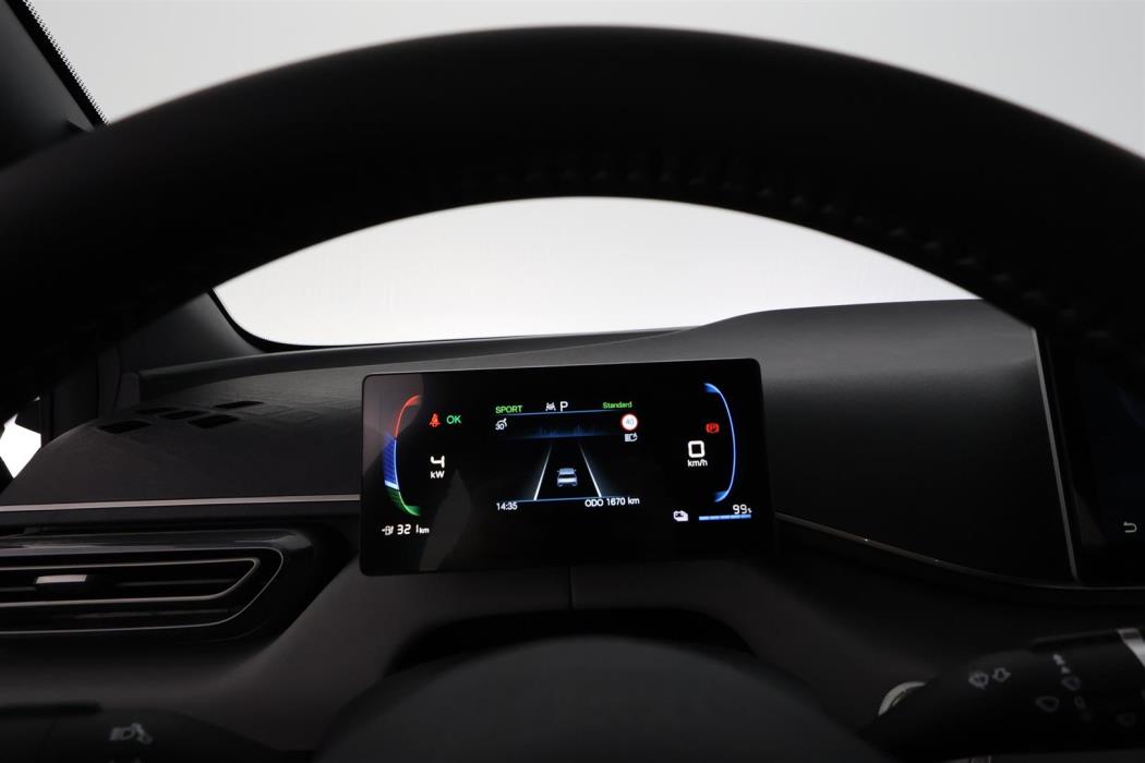 BYD Dolphin Surf 2025