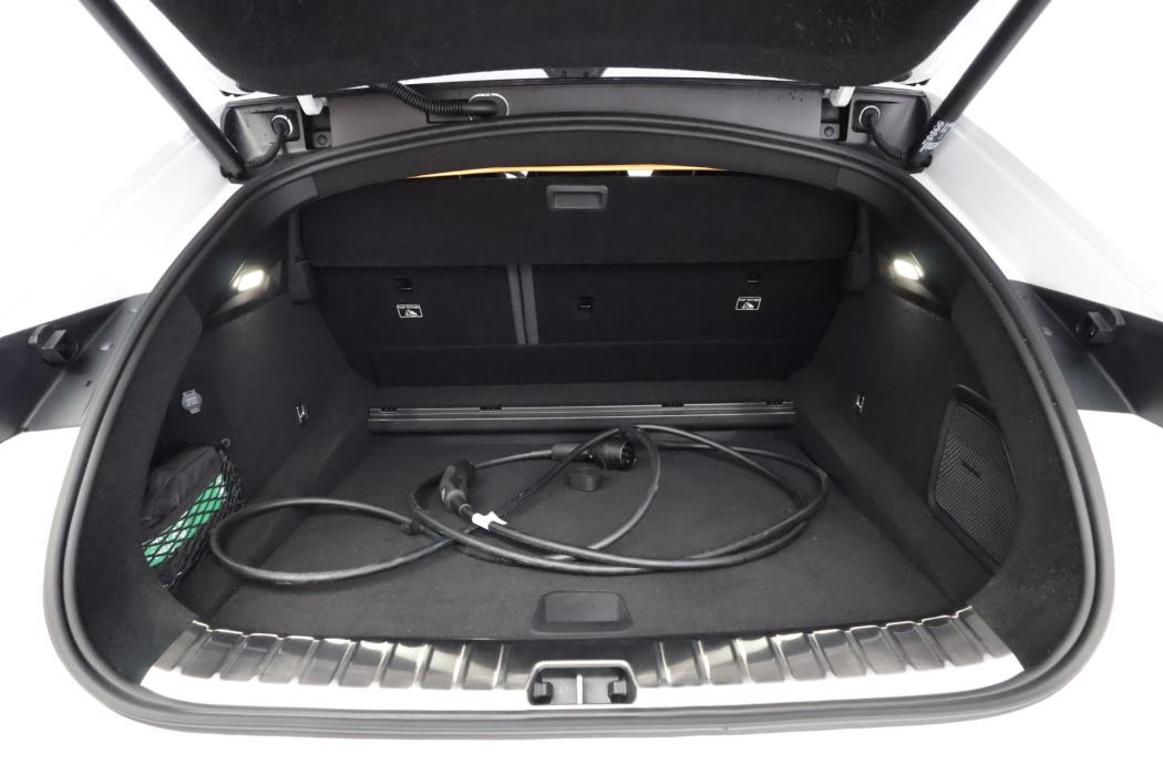 Polestar 4 2025