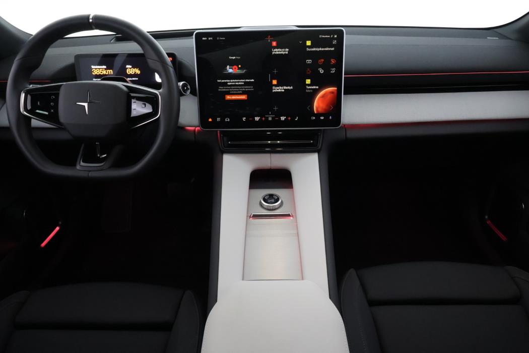 Polestar 4 2025