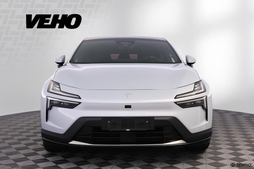 Polestar 4 2025