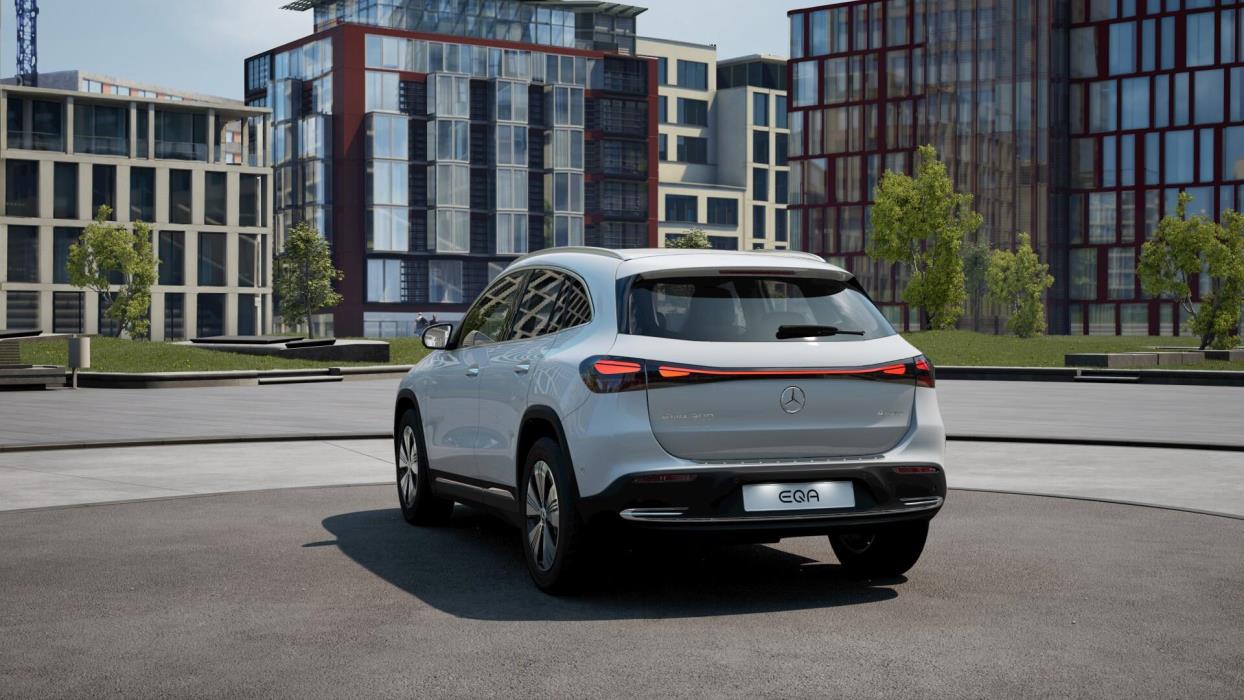 Mercedes-Benz EQA 2024