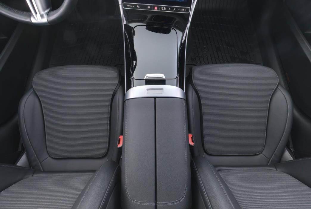 MERCEDES-BENZ C 2022