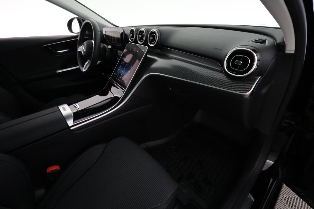 MERCEDES-BENZ C 2022