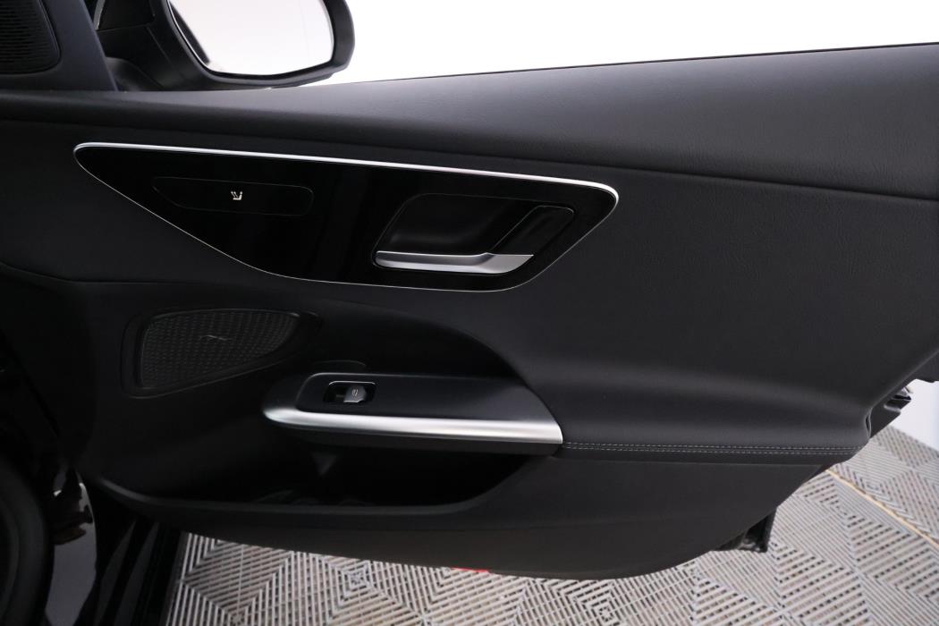 MERCEDES-BENZ C 2022
