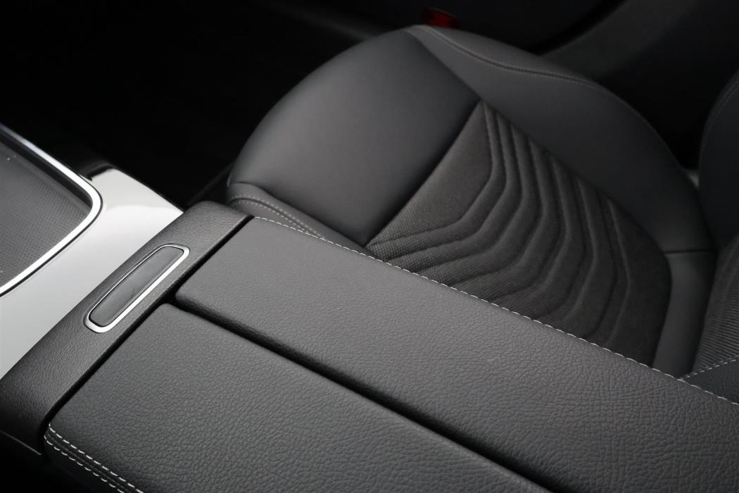 Mercedes-Benz CLA 2025