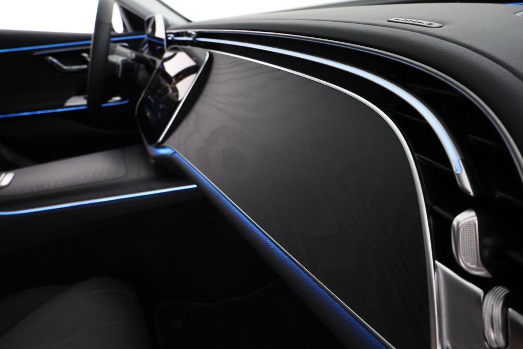 Mercedes-Benz E 2025