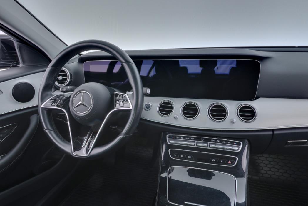 MERCEDES-BENZ E 2021