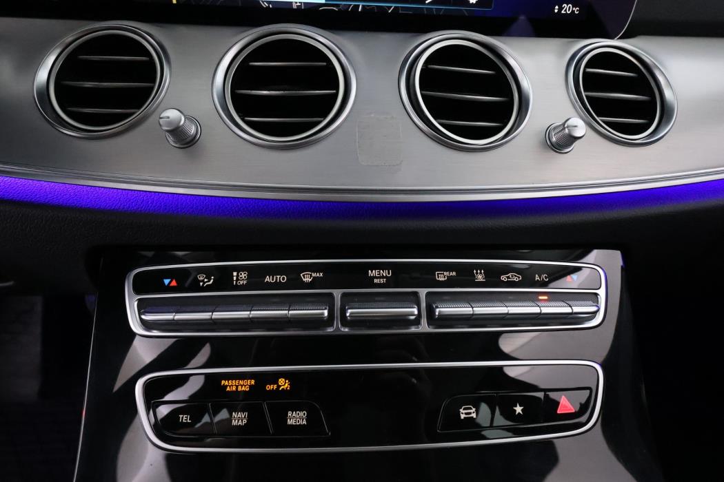 MERCEDES-BENZ E 2021