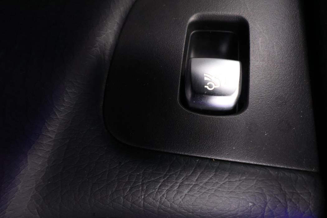 MERCEDES-BENZ E 2021