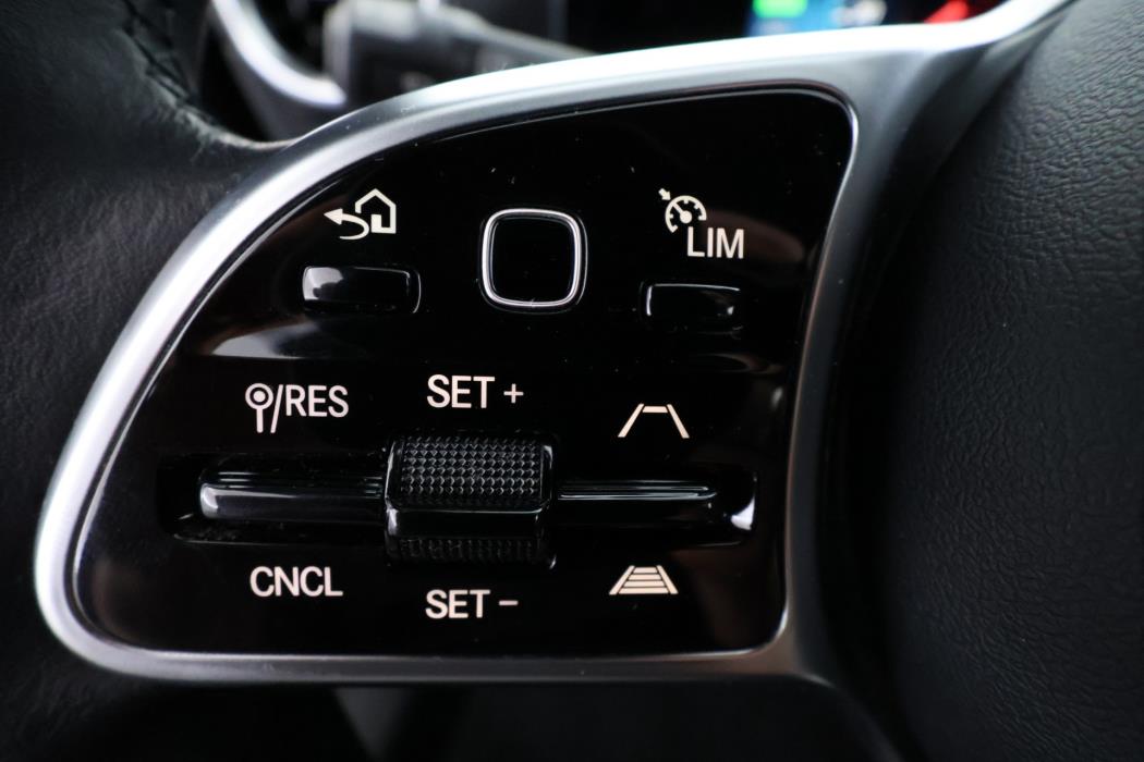Mercedes-Benz A 2021
