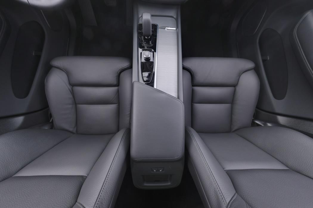 Volvo XC60 2025