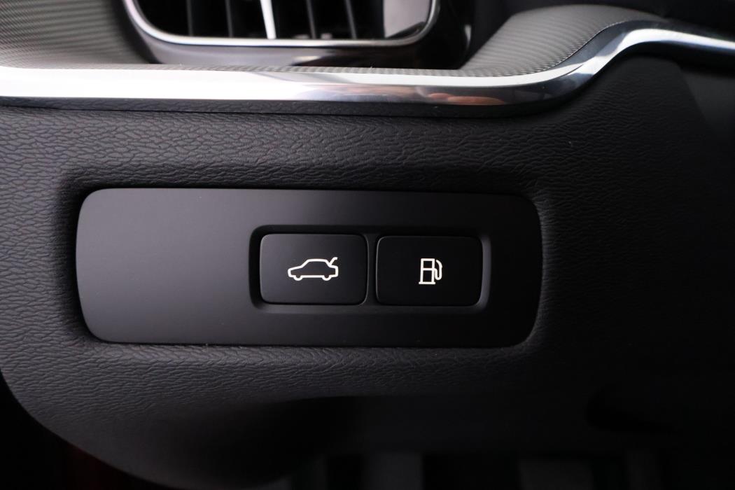 Volvo XC60 2025