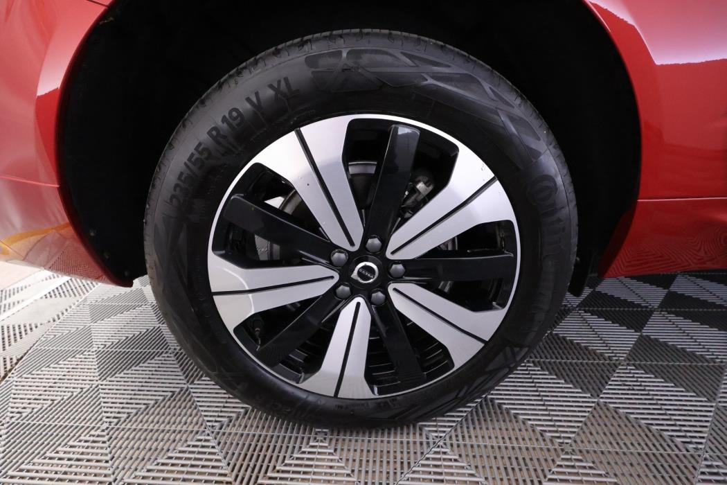 Volvo XC60 2025