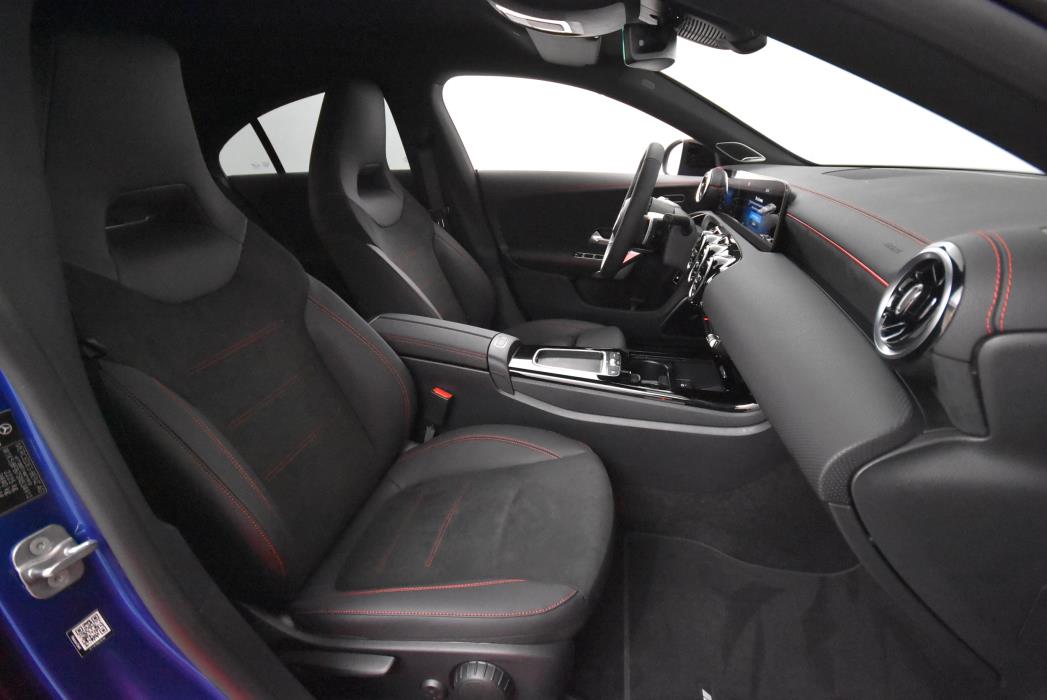 Mercedes-Benz CLA 2024