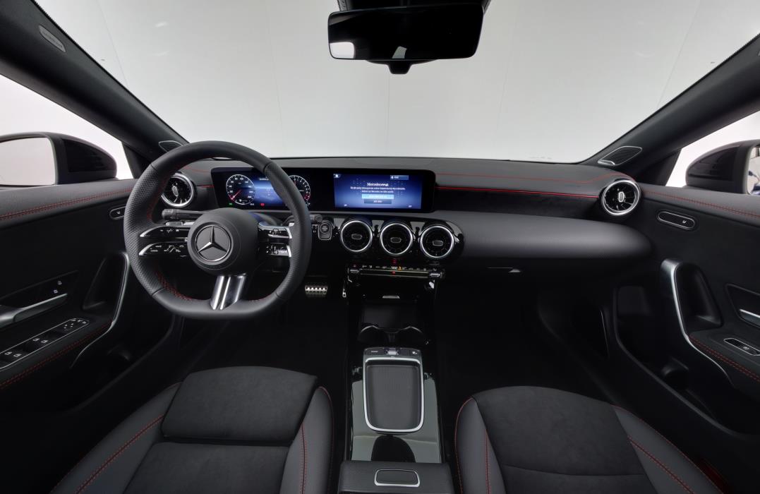 Mercedes-Benz CLA 2024