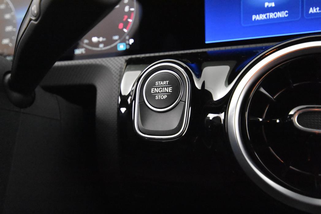 Mercedes-Benz CLA 2024