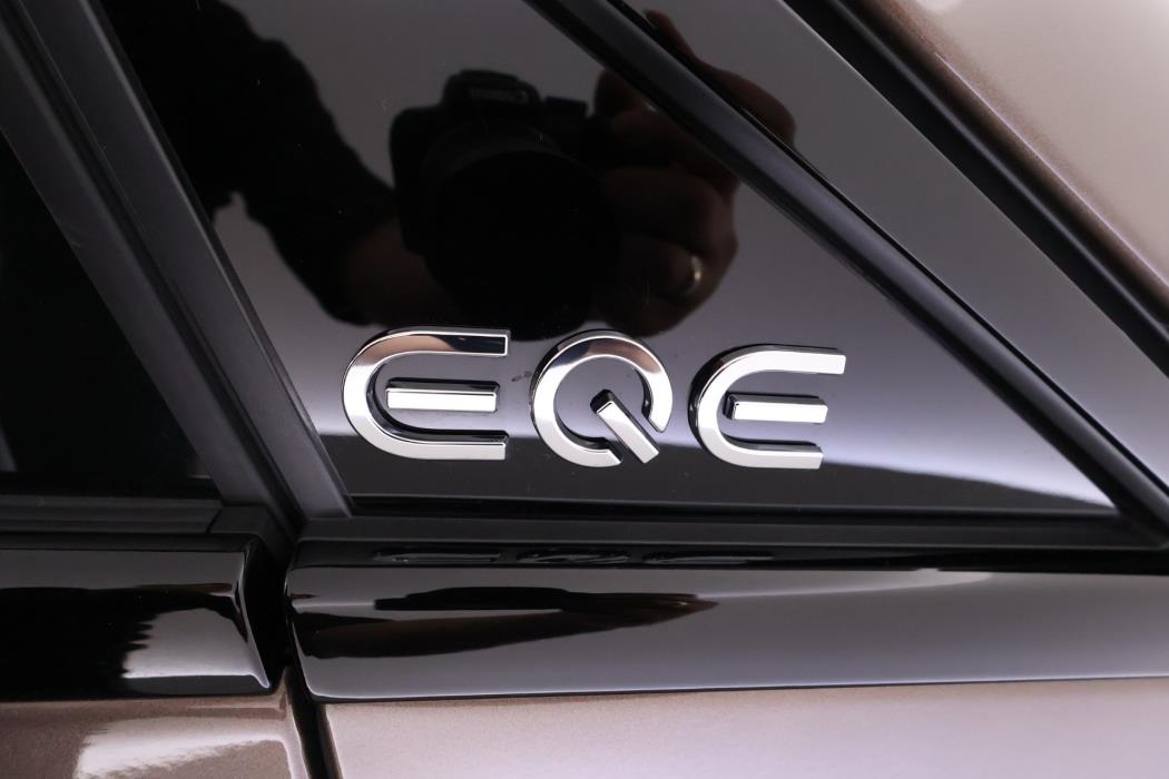 Mercedes-Benz EQE SUV 2024