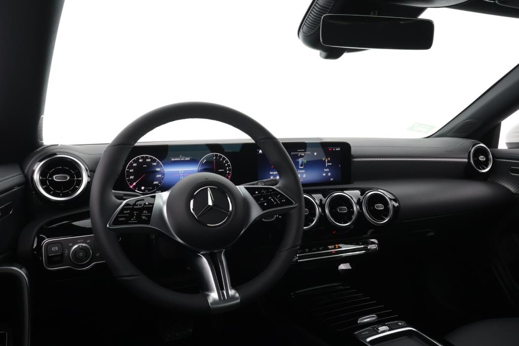 Mercedes-Benz CLA 2025