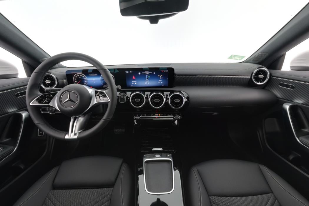 Mercedes-Benz CLA 2025
