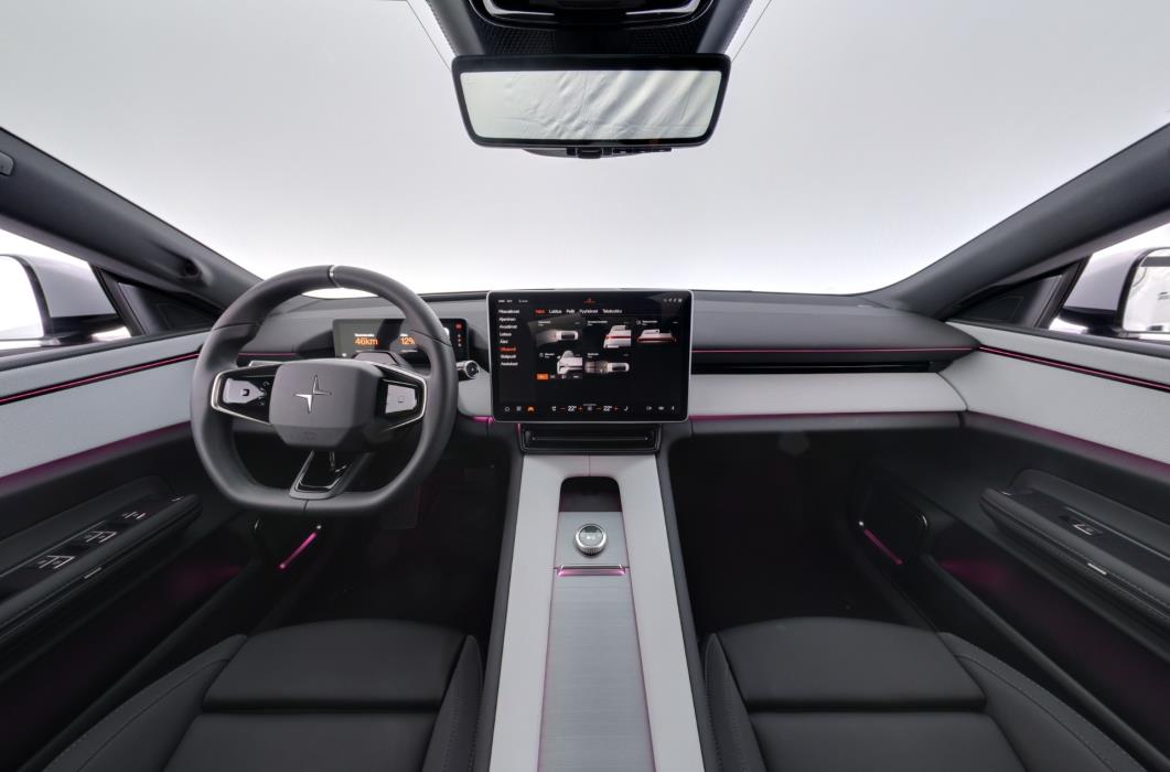Polestar 4 2024