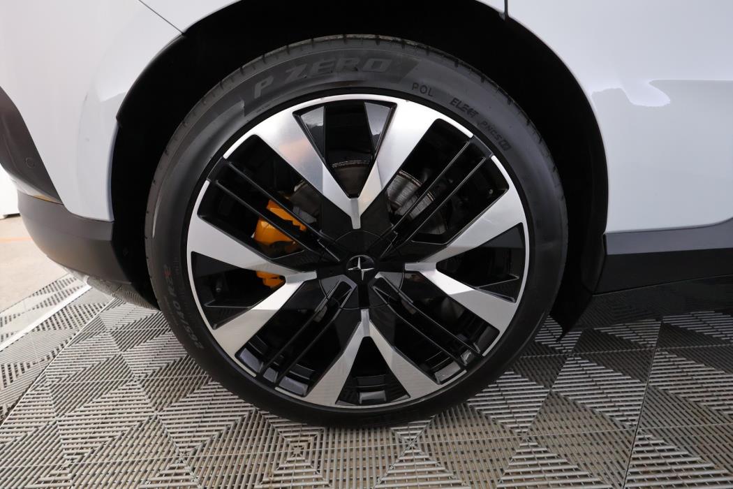 Polestar 4 2024