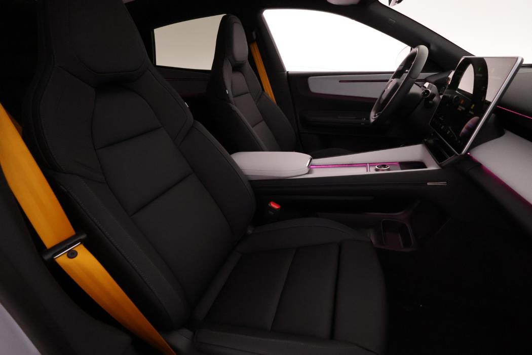 Polestar 4 2024