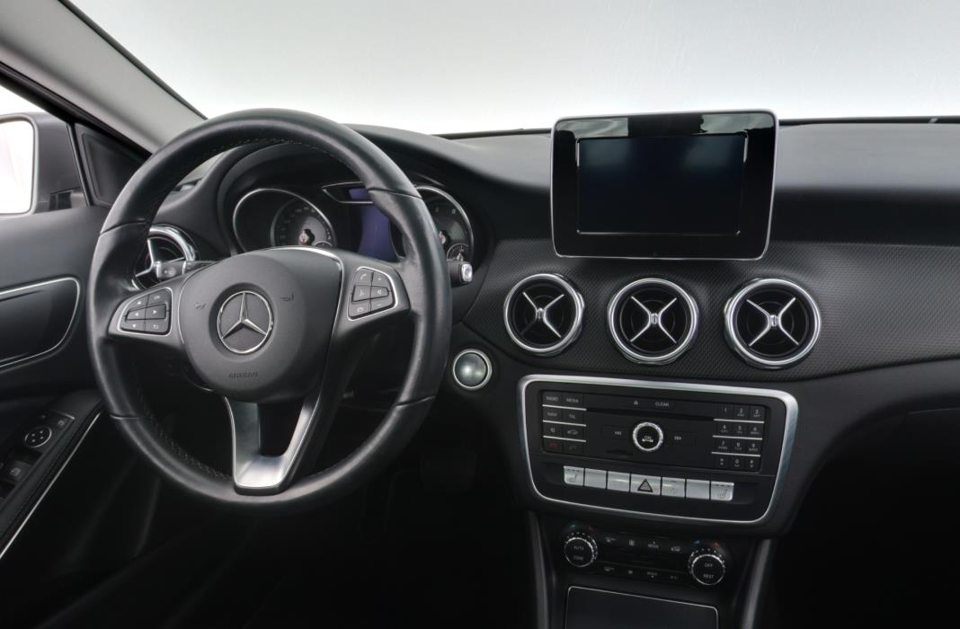 Mercedes-Benz GLA 2019