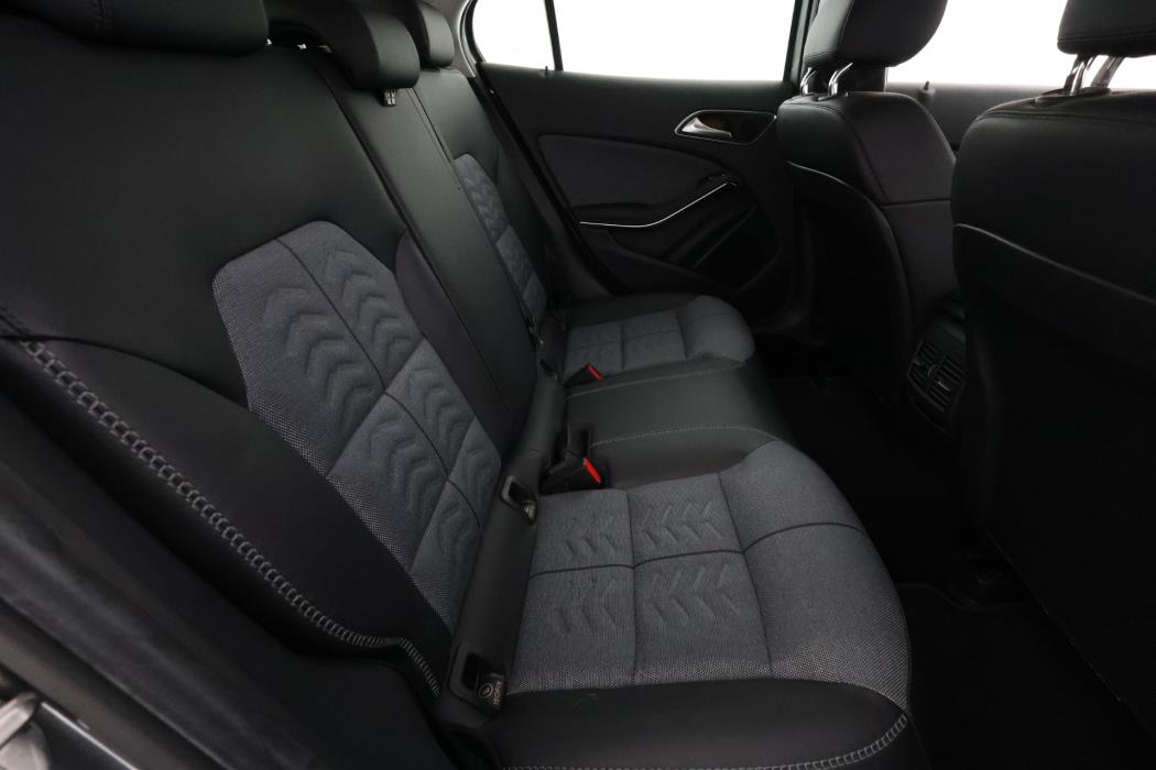 Mercedes-Benz GLA 2019