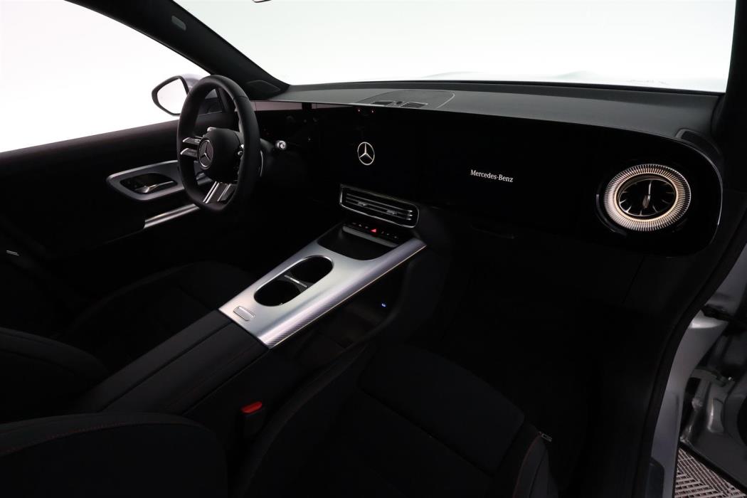 Mercedes-Benz GLB 2026