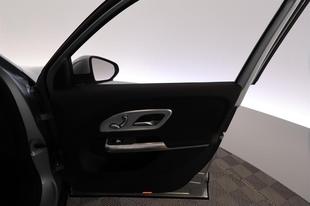 Mercedes-Benz GLB 2026