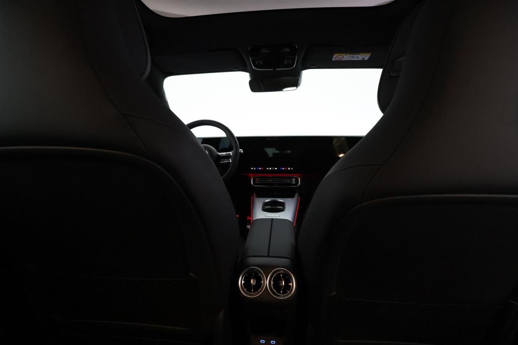Mercedes-Benz GLB 2026