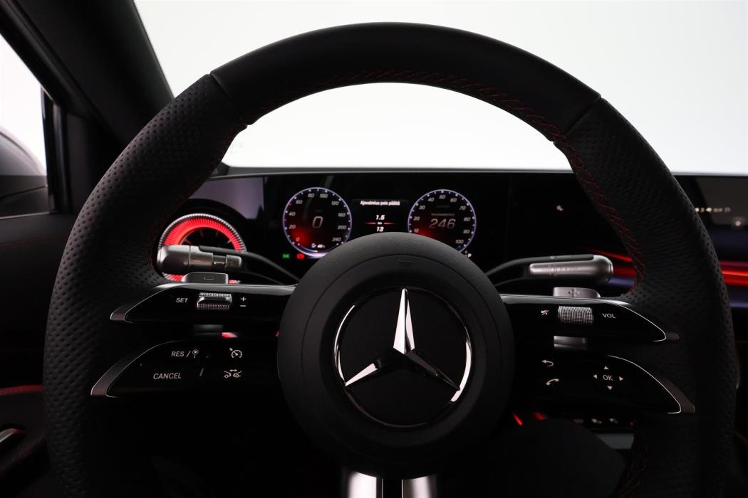 Mercedes-Benz GLB 2026
