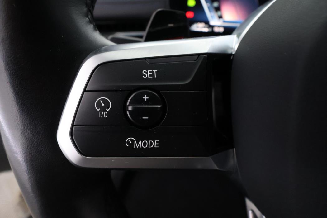 BMW 225 2023