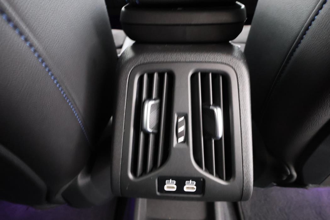 BMW 225 2023