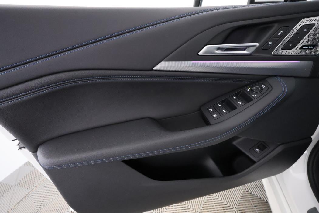 BMW 225 2023
