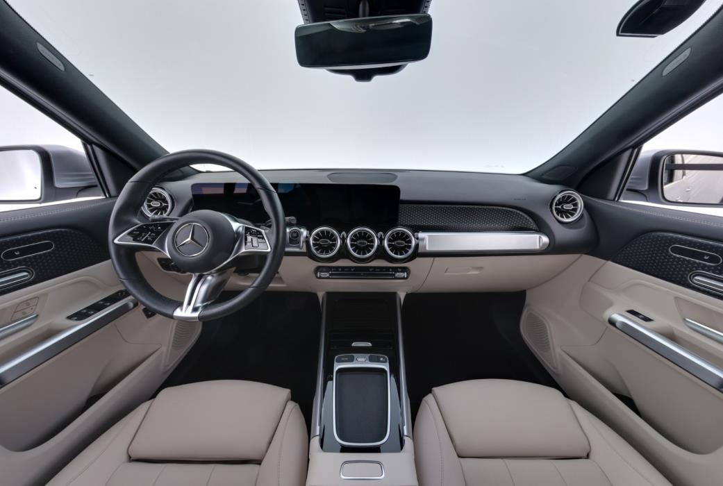 Mercedes-Benz EQB 2024