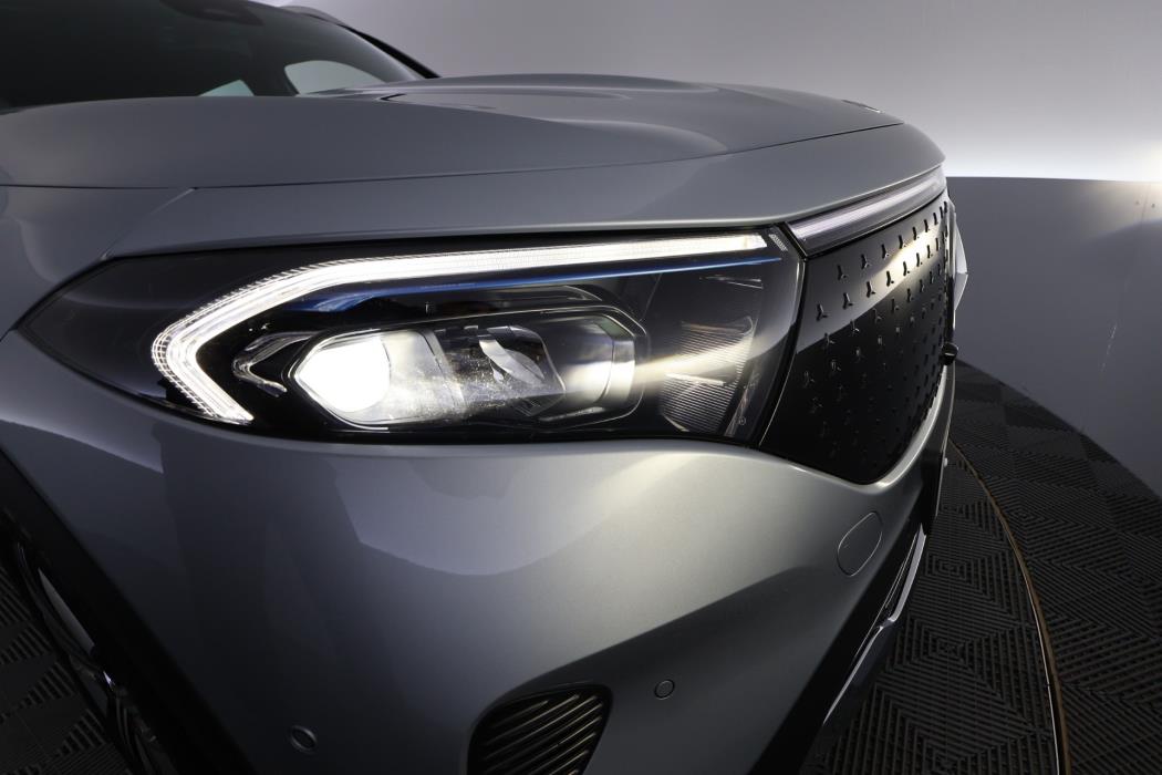 Mercedes-Benz EQB 2024