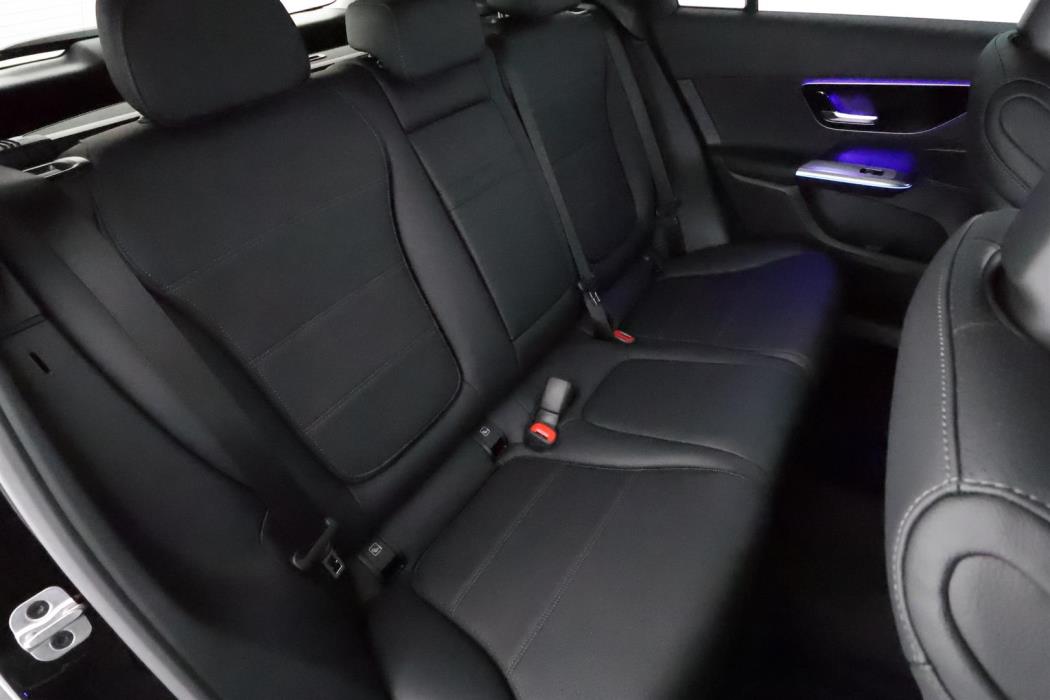 Mercedes-Benz GLC 2025