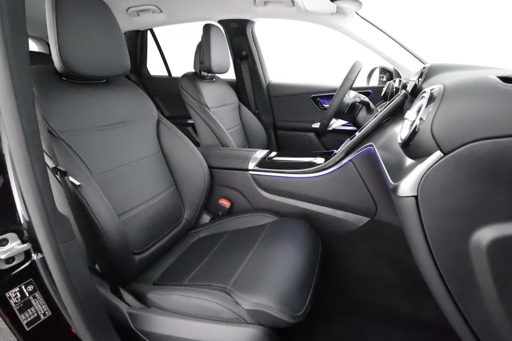 Mercedes-Benz GLC 2025