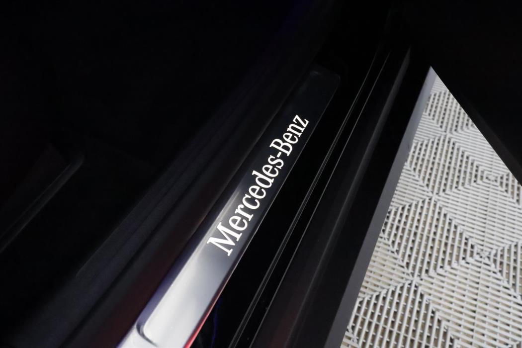 Mercedes-Benz GLC 2025