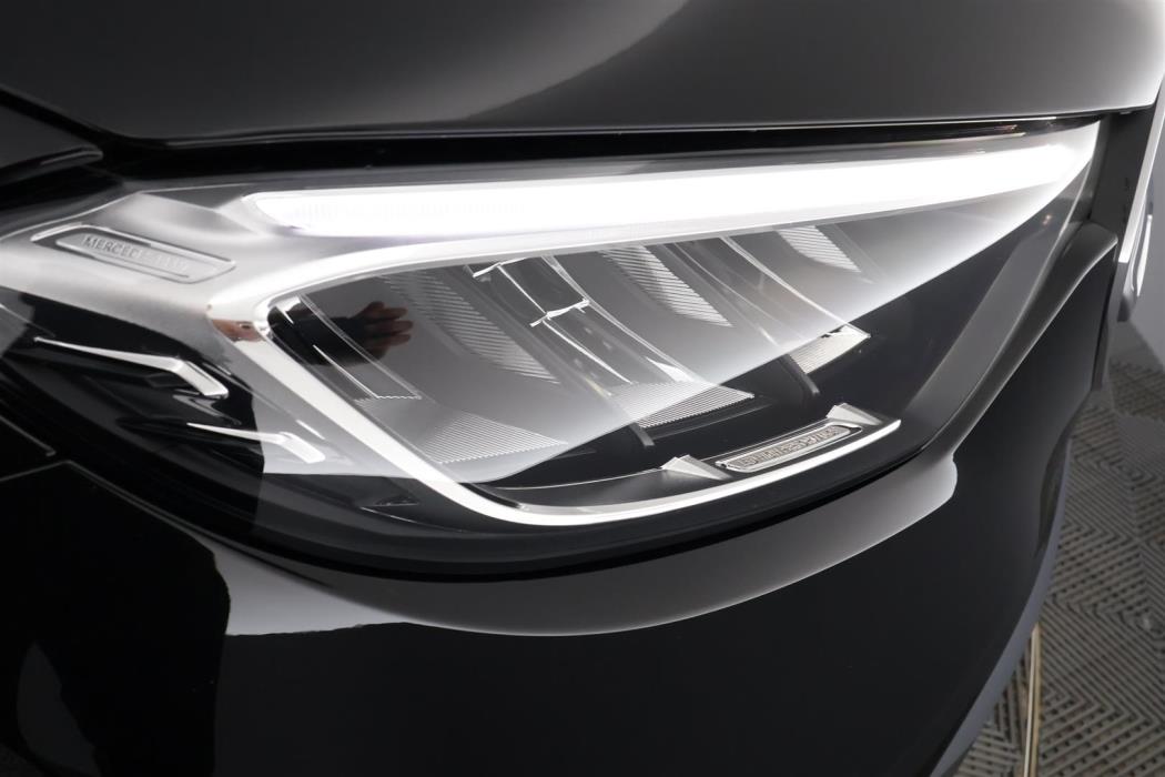 Mercedes-Benz GLC 2025