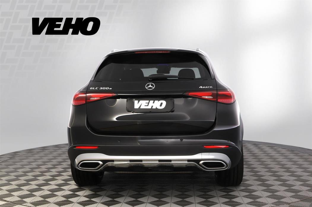 Mercedes-Benz GLC 2025