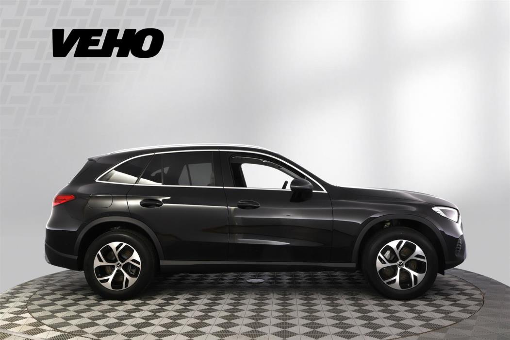 Mercedes-Benz GLC 2025