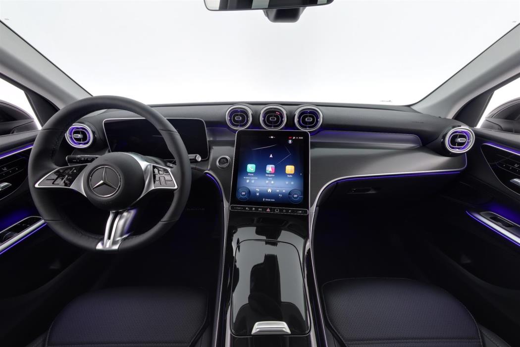 Mercedes-Benz GLC 2025