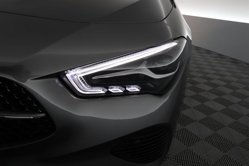 Mercedes-Benz CLA 2025