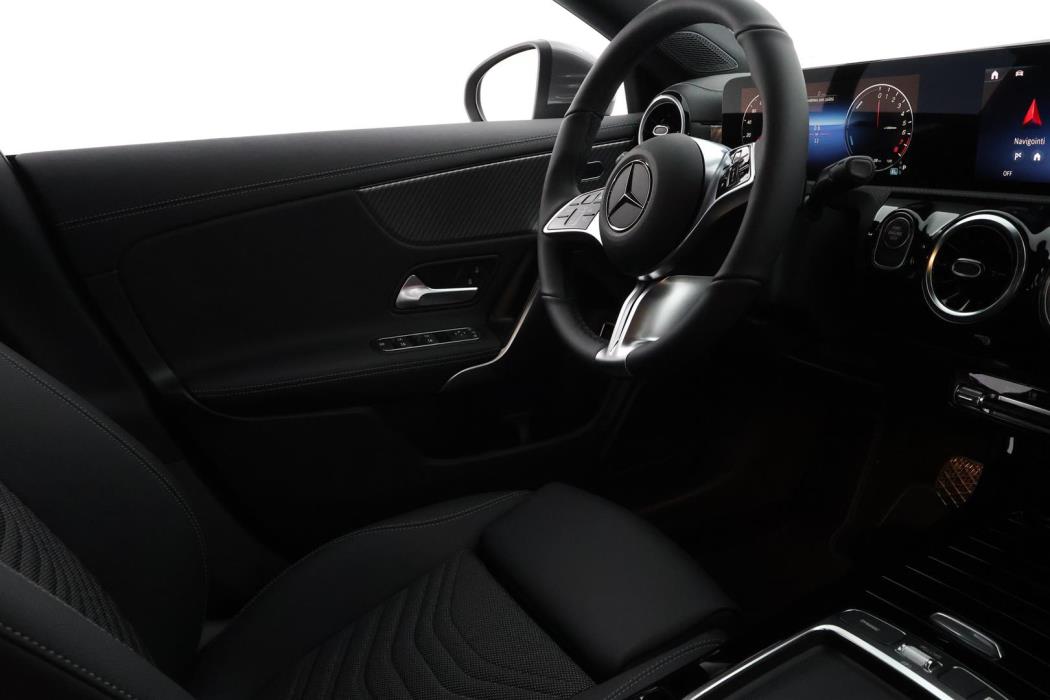 Mercedes-Benz CLA 2025